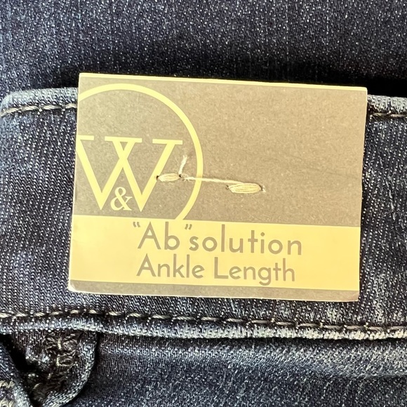 Wit & Wisdom Jeans Dark Navy Ankle Length Jeans - Picture 9 of 14
